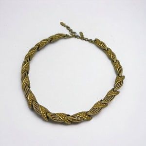 Vintage Monet Gold Tone Choker Necklace 14.5" - 16"